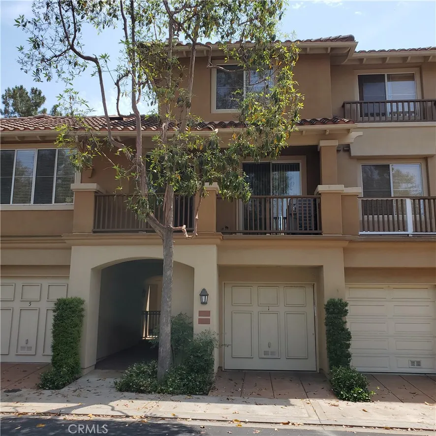 2676 Dietrich Drive Tustin, CA 92782