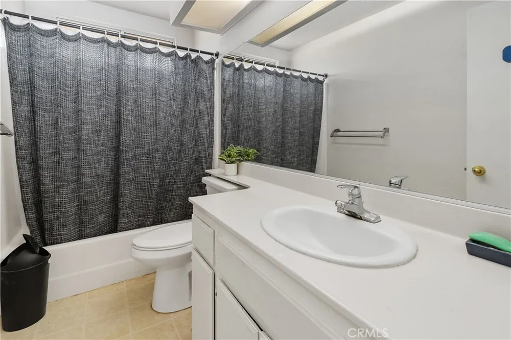 1004 Radka Beaumont, CA 92223