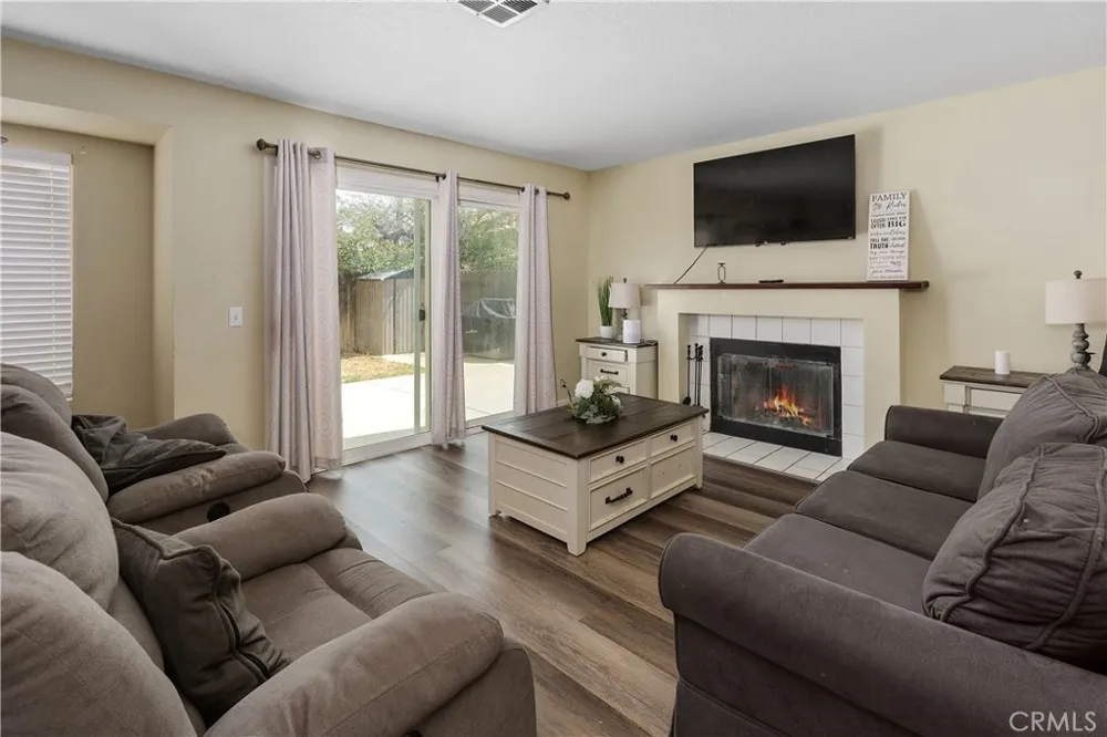 1004 Radka Beaumont, CA 92223