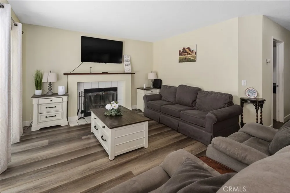 1004 Radka Beaumont, CA 92223