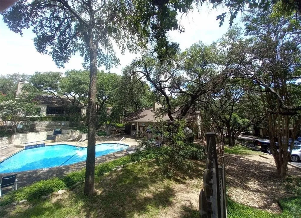3809 Spicewood Springs Road #202 Austin, TX 78759