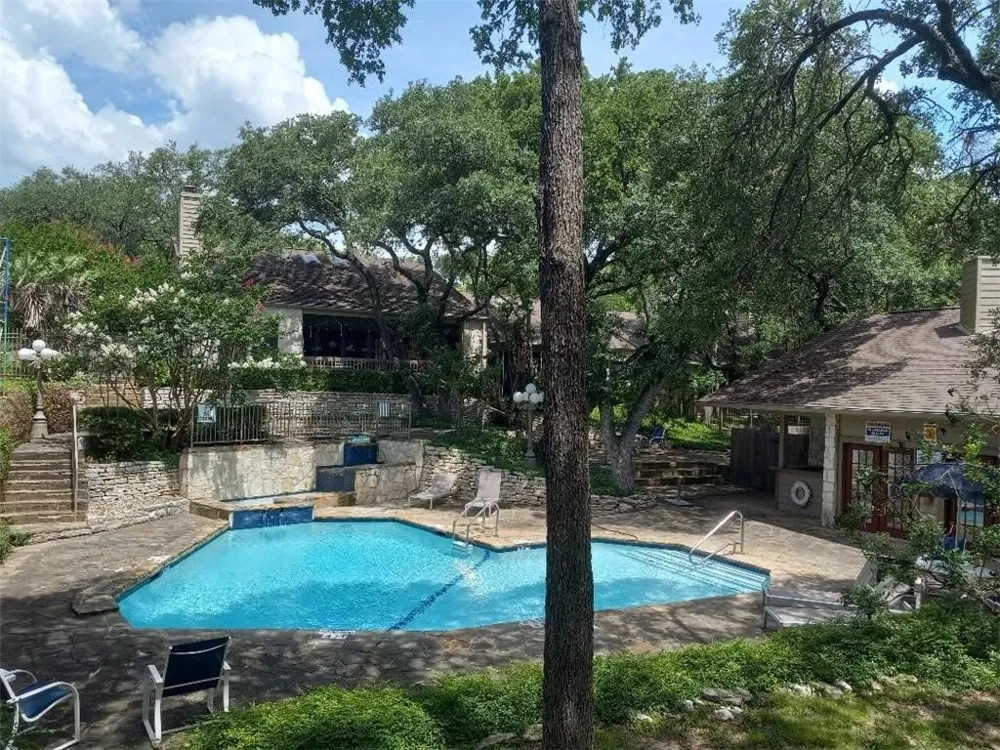 3809 Spicewood Springs Road #202 Austin, TX 78759