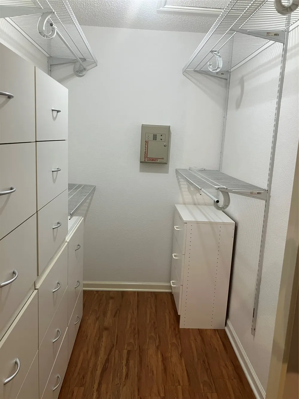 3809 Spicewood Springs Road #202 Austin, TX 78759