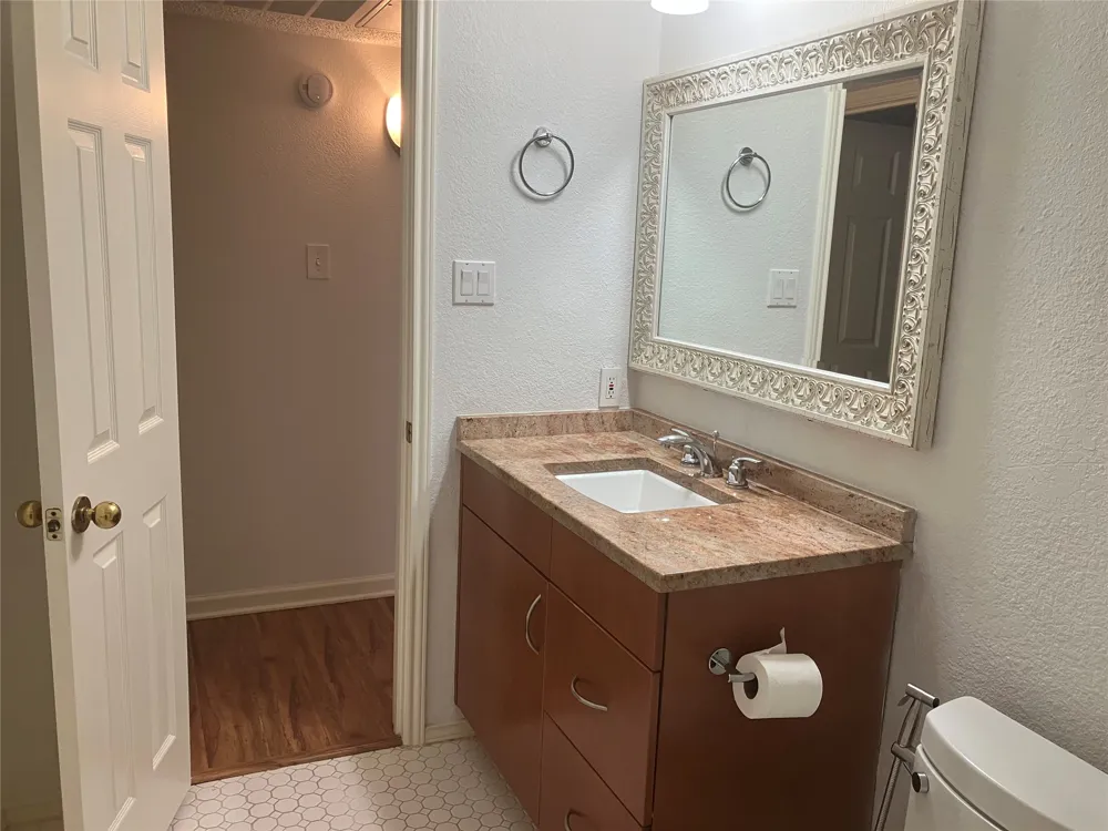3809 Spicewood Springs Road #202 Austin, TX 78759