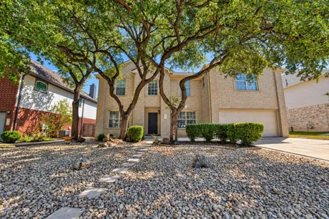 2616 Oakwood Glen Drive