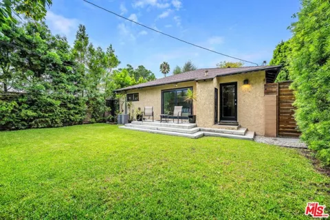 828 Howard Street