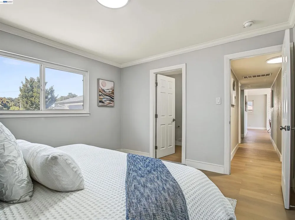 38300 Acacia St Fremont, CA 94536