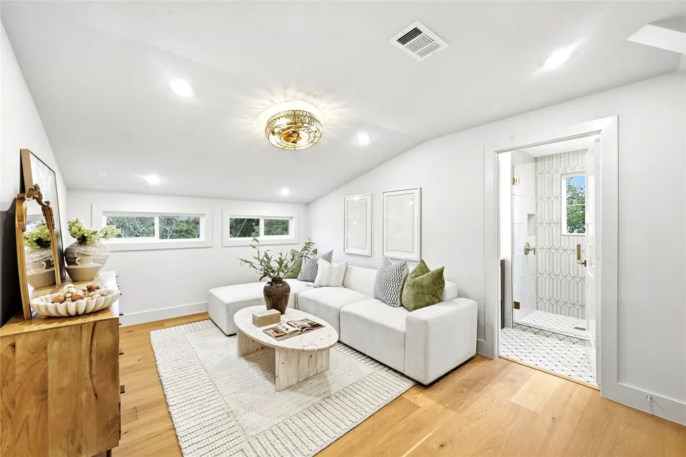 1201 Georgian Street Austin, TX 78756
