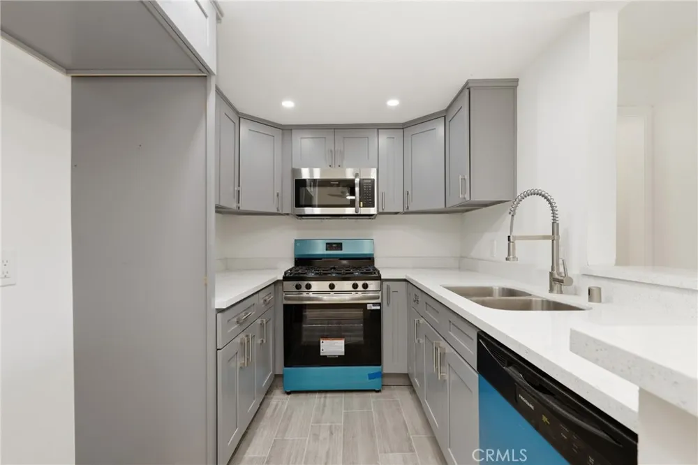 700 W 3rd Street #A209 Santa Ana, CA 92701