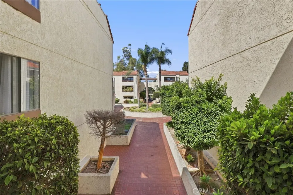 700 W 3rd Street #A209 Santa Ana, CA 92701