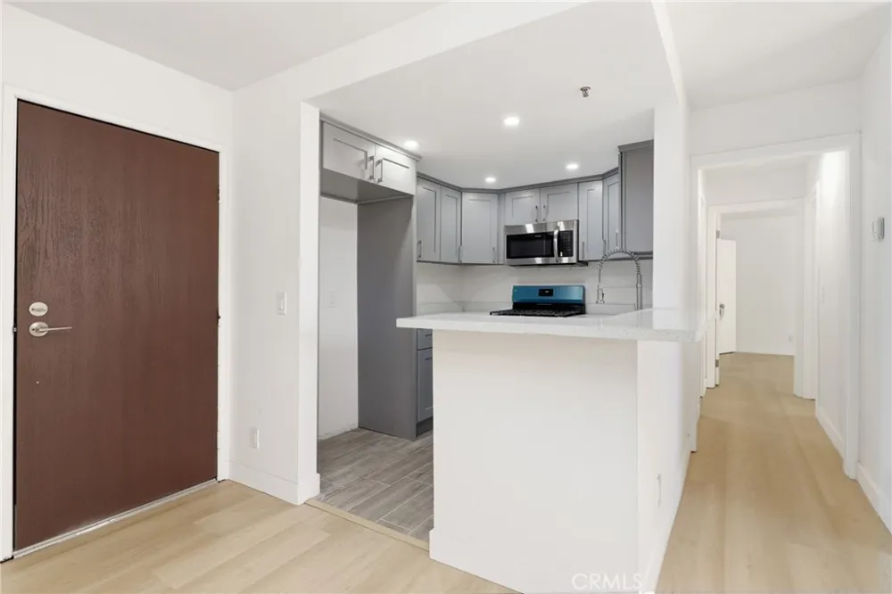 700 W 3rd Street #A209 Santa Ana, CA 92701