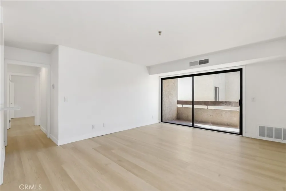 700 W 3rd Street #A209 Santa Ana, CA 92701
