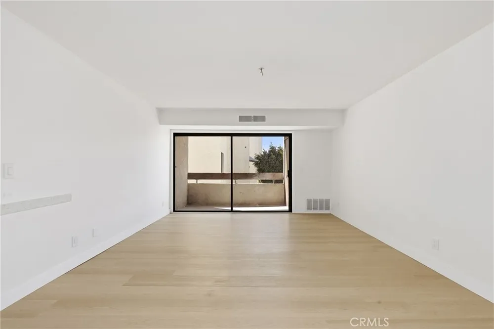 700 W 3rd Street #A209 Santa Ana, CA 92701