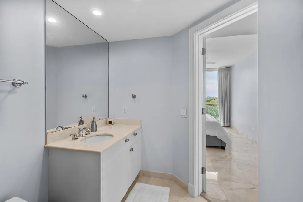 2845 NE 9TH STREET #601 Fort Lauderdale, FL 33304