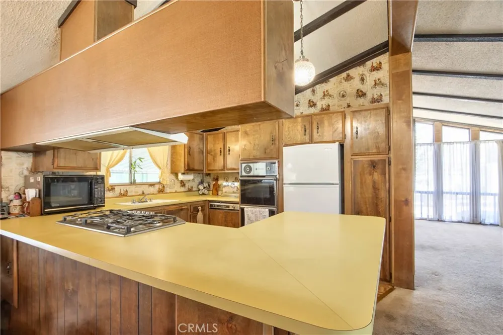 21869 Raynor Wildomar, CA 92595