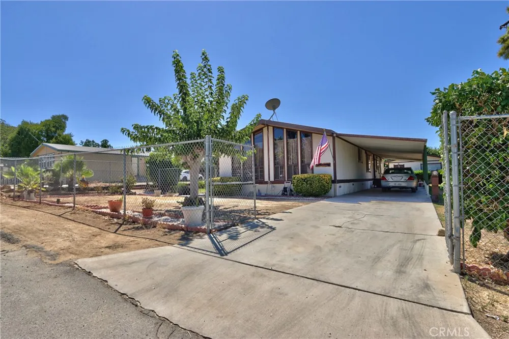 21869 Raynor Wildomar, CA 92595
