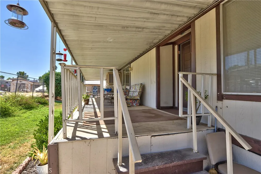21869 Raynor Wildomar, CA 92595