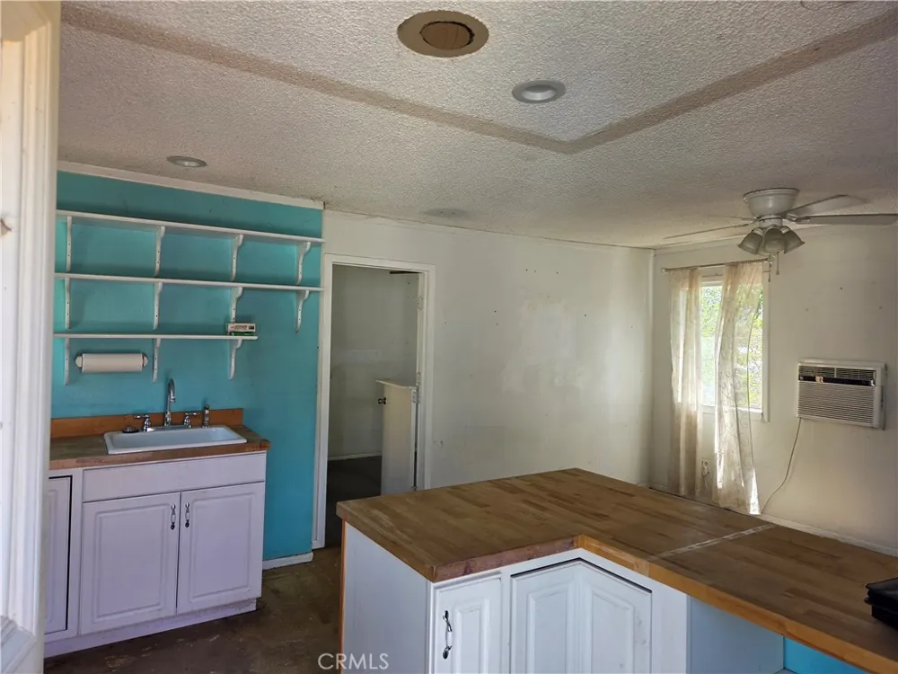 21869 Raynor Wildomar, CA 92595