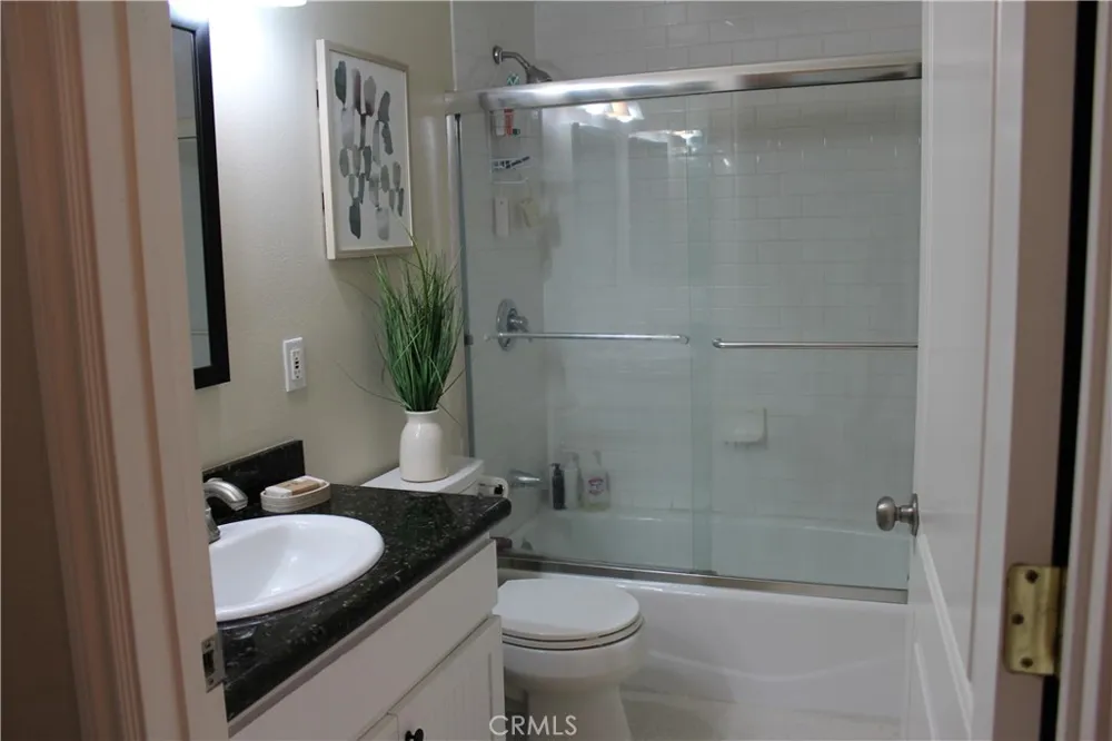 1720 Newport Avenue #5 Long Beach, CA 90804
