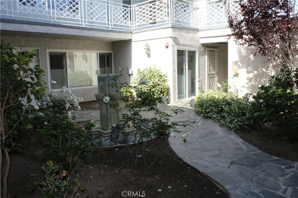 1720 Newport Avenue #5 Long Beach, CA 90804