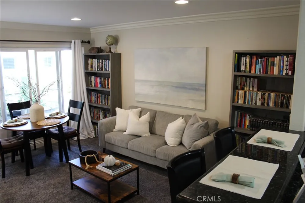 1720 Newport Avenue #5 Long Beach, CA 90804