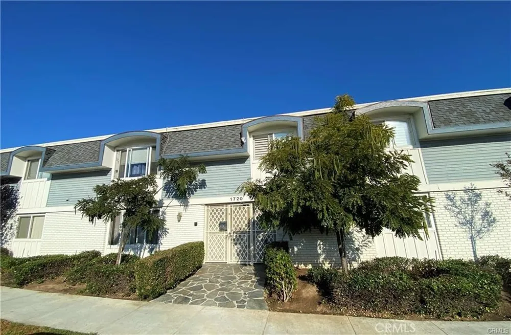 1720 Newport Avenue #5 Long Beach, CA 90804