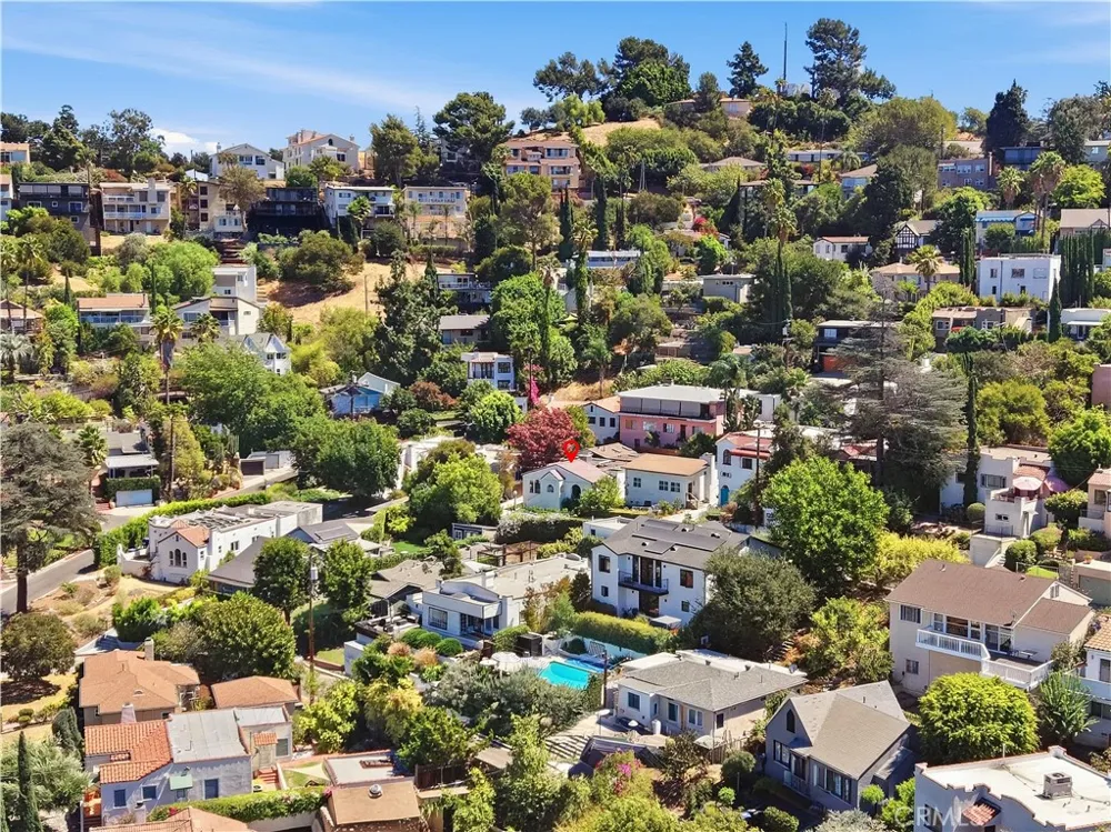 1222 Princeton Drive Glendale, CA 91205