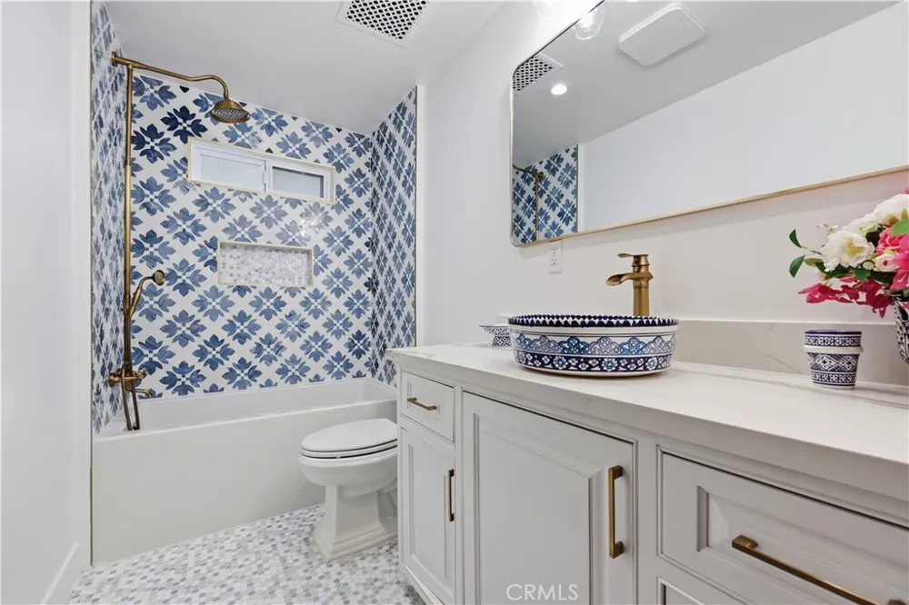 1222 Princeton Drive Glendale, CA 91205