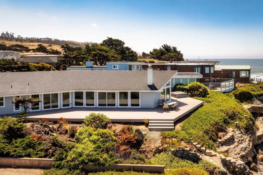 1999 Sherwood Drive Cambria, CA 93428