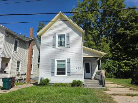 216 W Oakland Avenue