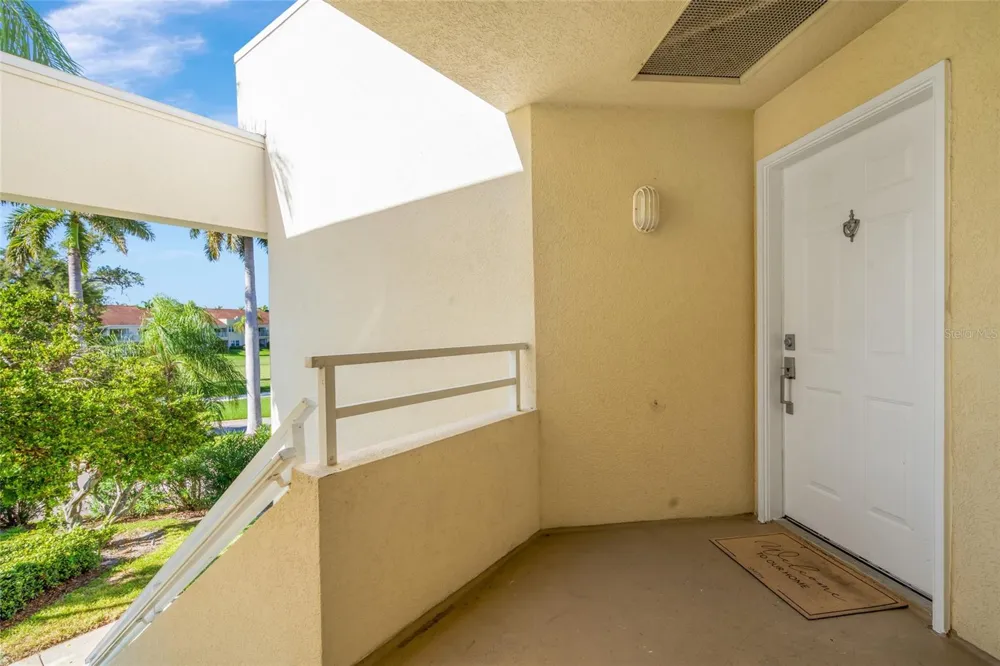 6191 BAHIA DEL MAR BOULEVARD #202 St Petersburg, FL 33715