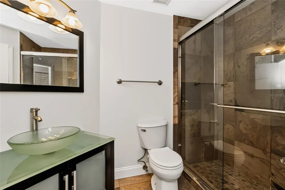 6191 BAHIA DEL MAR BOULEVARD #202 St Petersburg, FL 33715
