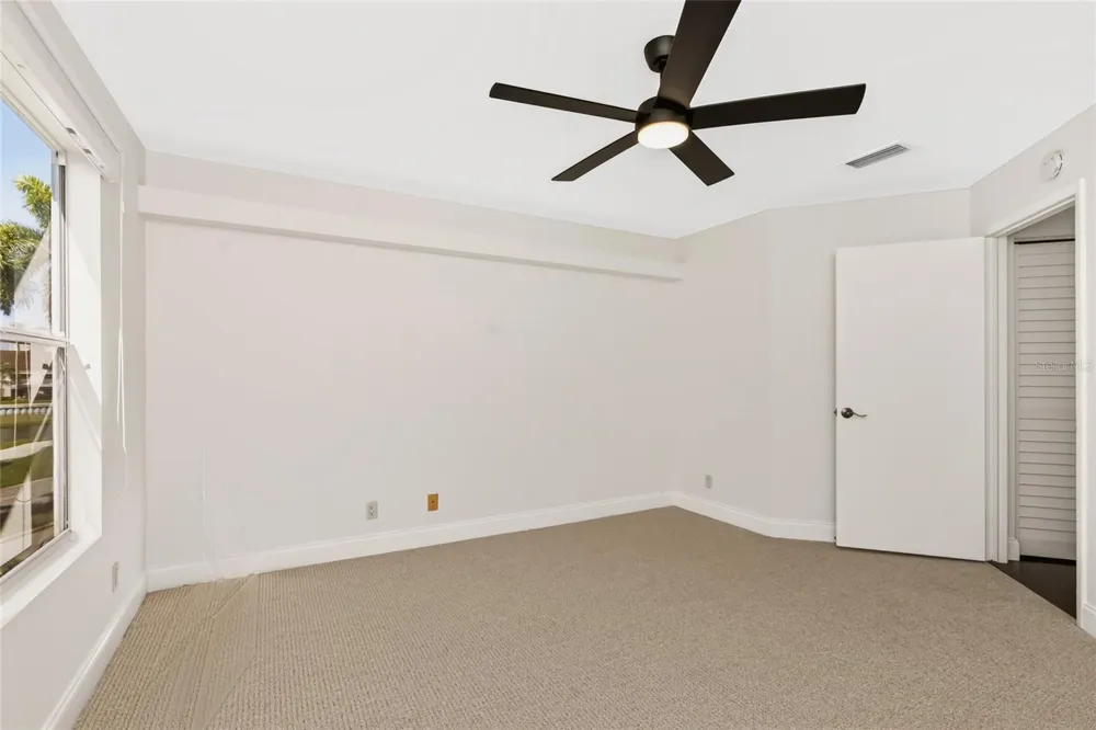 6191 BAHIA DEL MAR BOULEVARD #202 St Petersburg, FL 33715