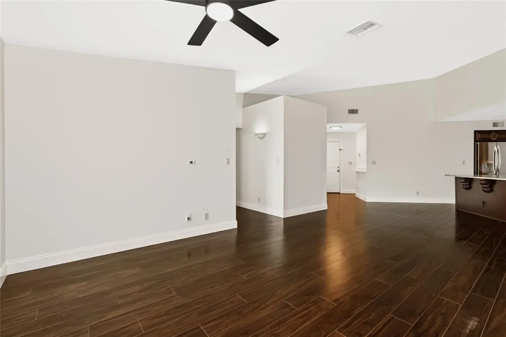 6191 BAHIA DEL MAR BOULEVARD #202 St Petersburg, FL 33715