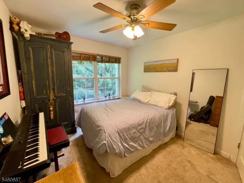 67 Woodmont Dr Randolph, NJ 07869