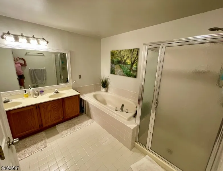 67 Woodmont Dr Randolph, NJ 07869