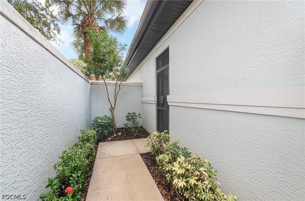 Avila Circle Fort Myers, FL 33913