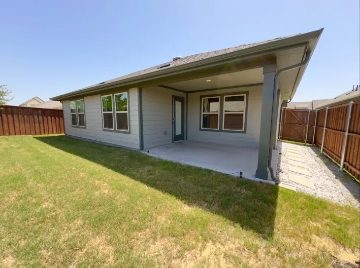 11333 Pecan Creek Providence Village, TX 76227