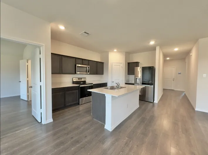 11333 Pecan Creek Providence Village, TX 76227
