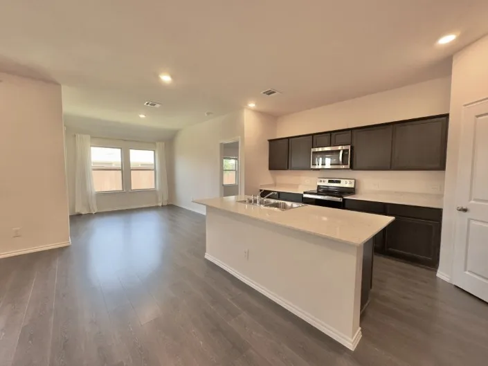 11333 Pecan Creek Providence Village, TX 76227