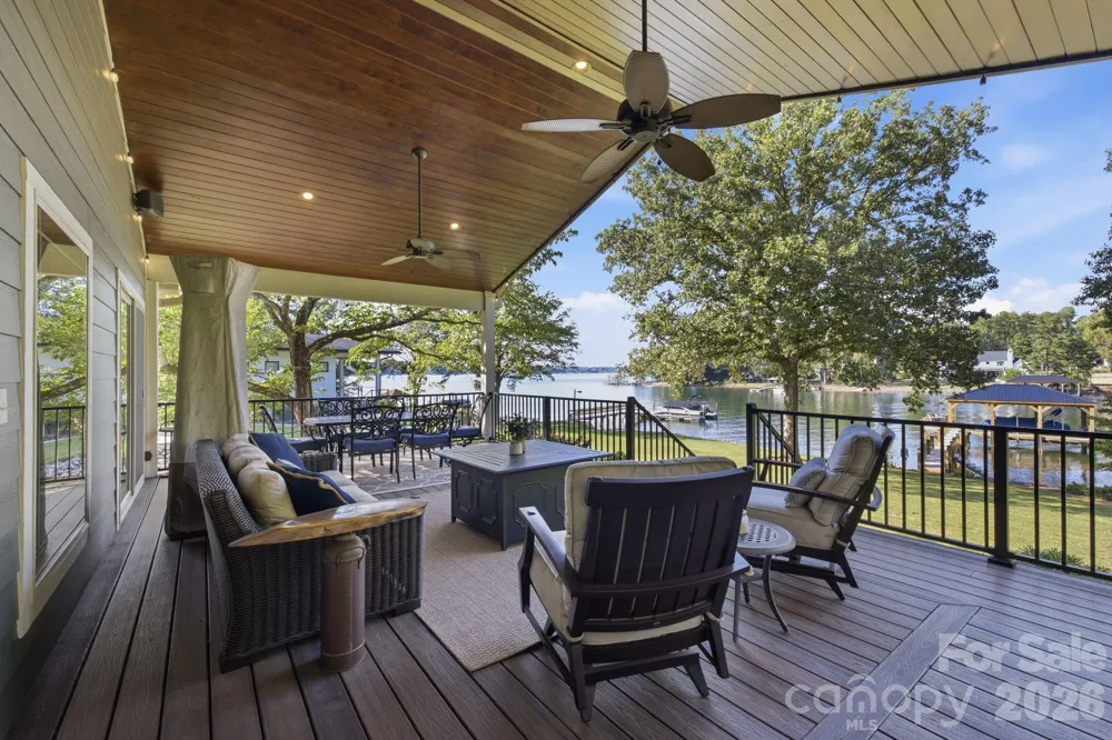 132 Lucent Lane Mooresville, NC 28117