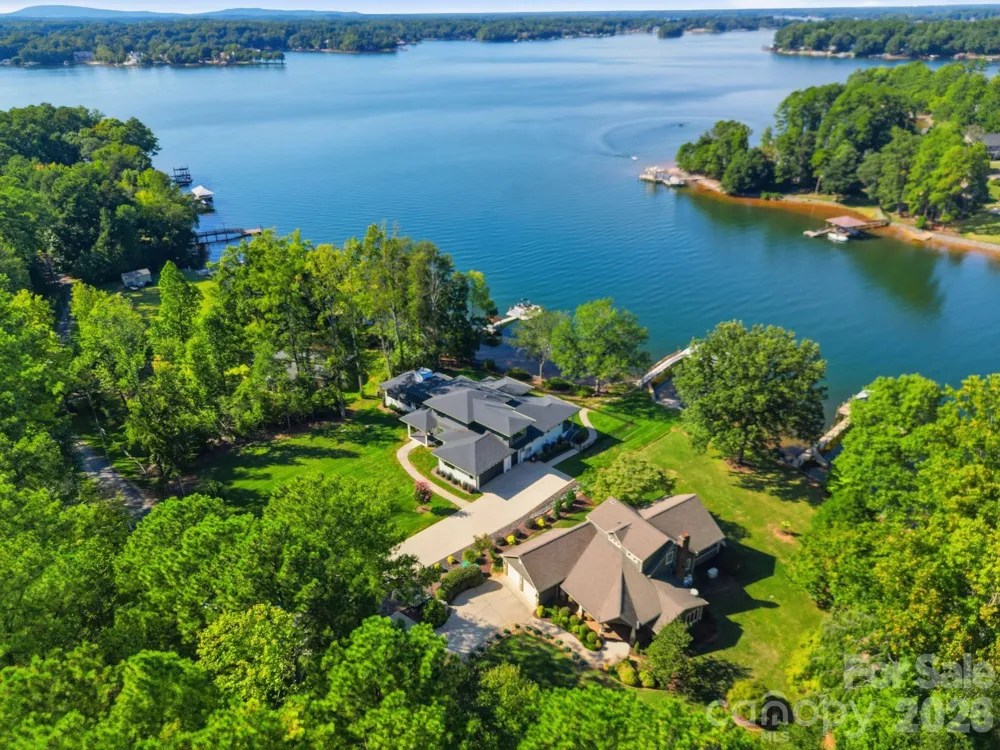 132 Lucent Lane Mooresville, NC 28117