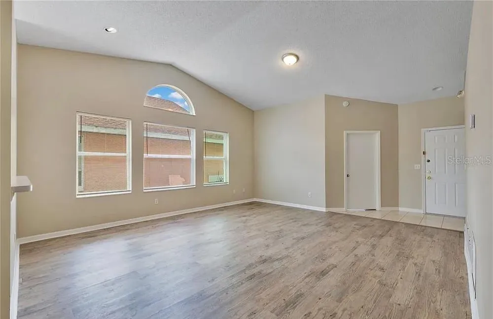 8819 PARLIAMENT COURT Kissimmee, FL 34747