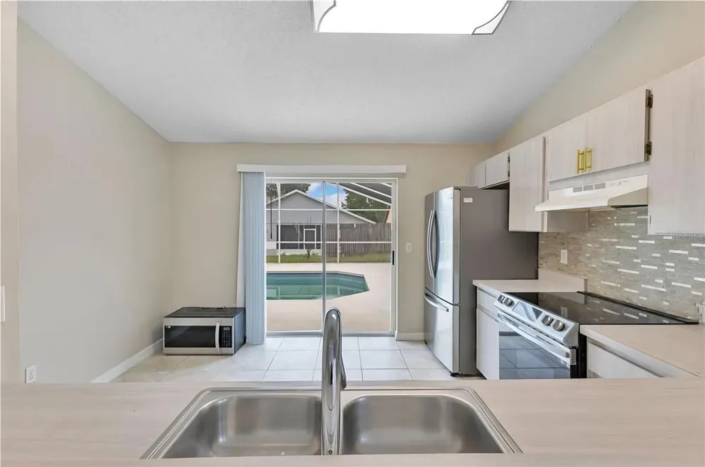 8819 PARLIAMENT COURT Kissimmee, FL 34747