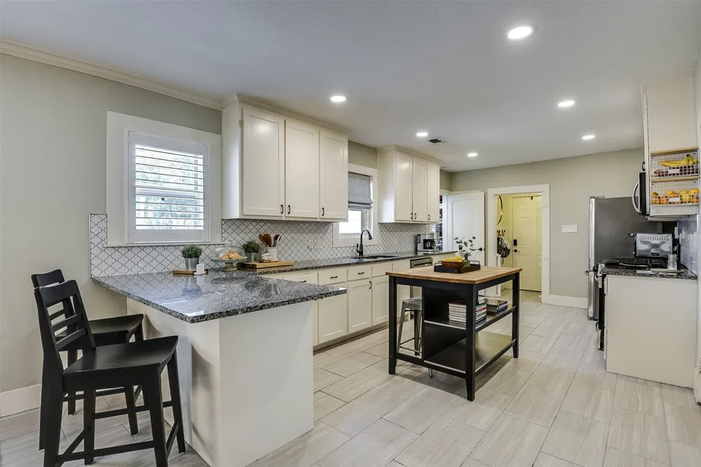 1823 Tremont Avenue Fort Worth, TX 76107