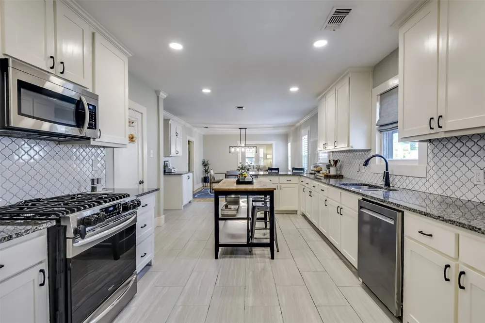 1823 Tremont Avenue Fort Worth, TX 76107