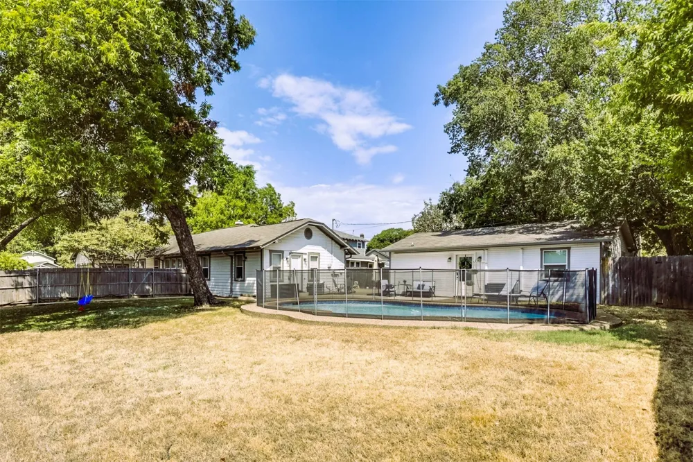 1823 Tremont Avenue Fort Worth, TX 76107