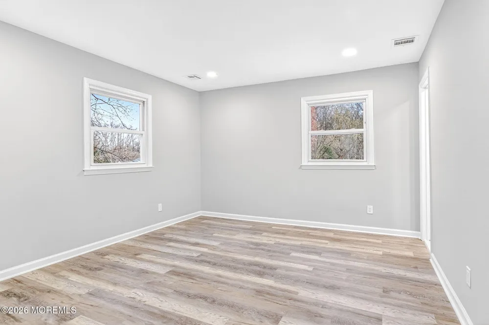 6 Storer Court Morganville, NJ 07751