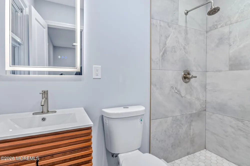 6 Storer Court Morganville, NJ 07751