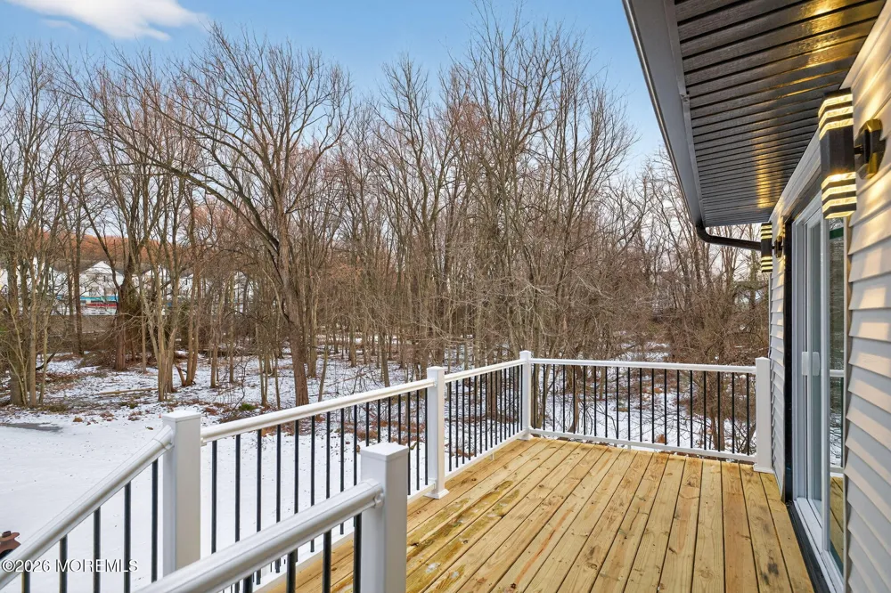 6 Storer Court Morganville, NJ 07751